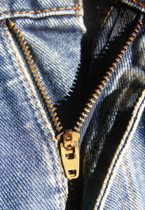 What happens when the head of a zipper goes all the way down and stays there