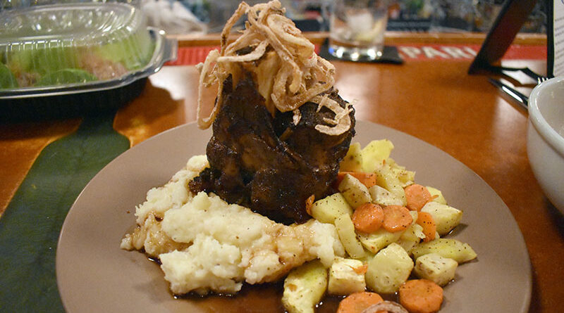 Native Eatery’s porter-braised pork shank ($24): The hunky pork sat in the middle of the plate, surrounded by veggies and whipped potatoes. Frizzle-fried onions decorated the pork like medals on a military hero.
